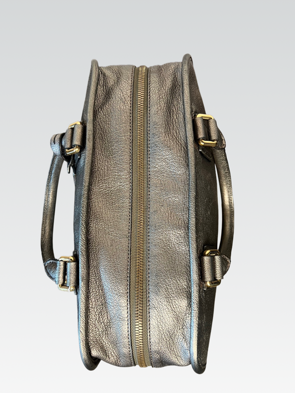 Loewe Amazona 28 in Metallic Grained Leather – Pewter Grey / Dark Silver