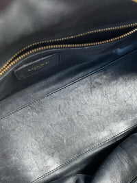 Loewe Amazona 28 in Metallic Grained Leather – Pewter Grey / Dark Silver