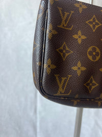 Louis Vuitton Pochette Accessoires