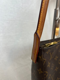 Louis Vuitton Looping MM Bag in Monogram Canvas