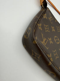 Louis Vuitton Pochette Accessoires