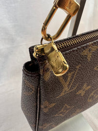 Louis Vuitton Pochette Accessoires Monogram Bag Original