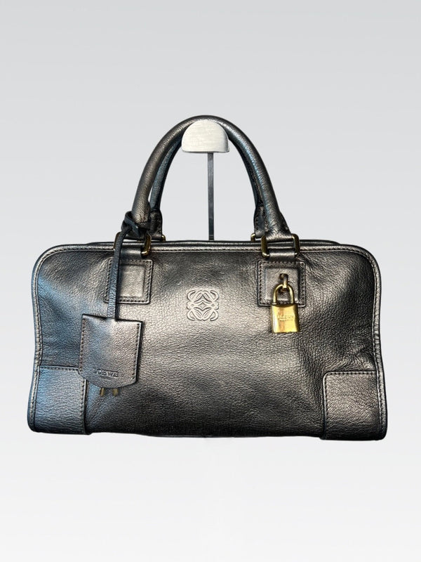 Loewe Amazona 28 in Metallic Grained Leather – Pewter Grey / Dark Silver