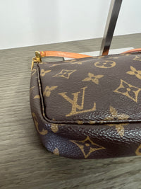 Louis Vuitton Pochette Accessoires - Original Model