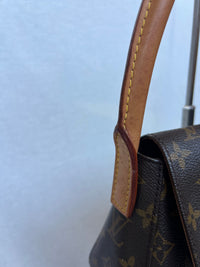 Louis Vuitton Looping PM